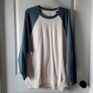 American Eagle Oversized Crew Neck Sweatshirt